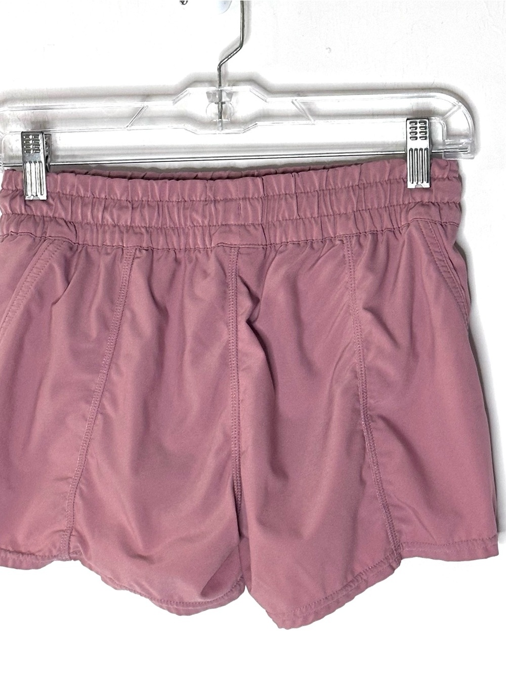 Vuori Women's Mauve Athletic Shorts XS - Picture 3 of 6